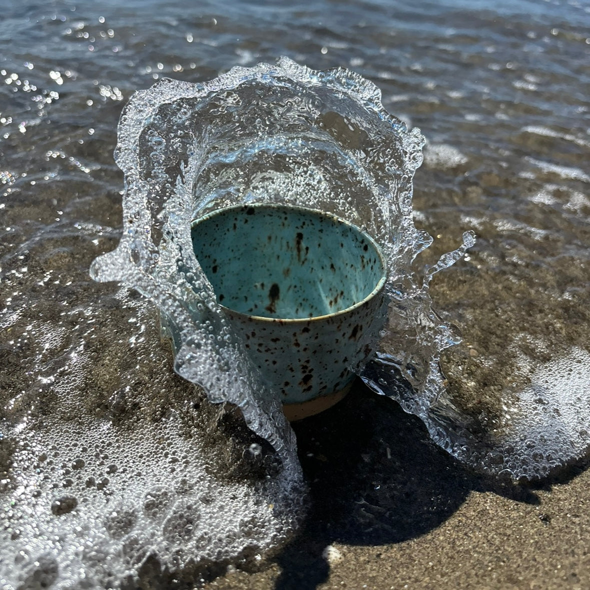 Keraminis puodelis „ryto lašas“