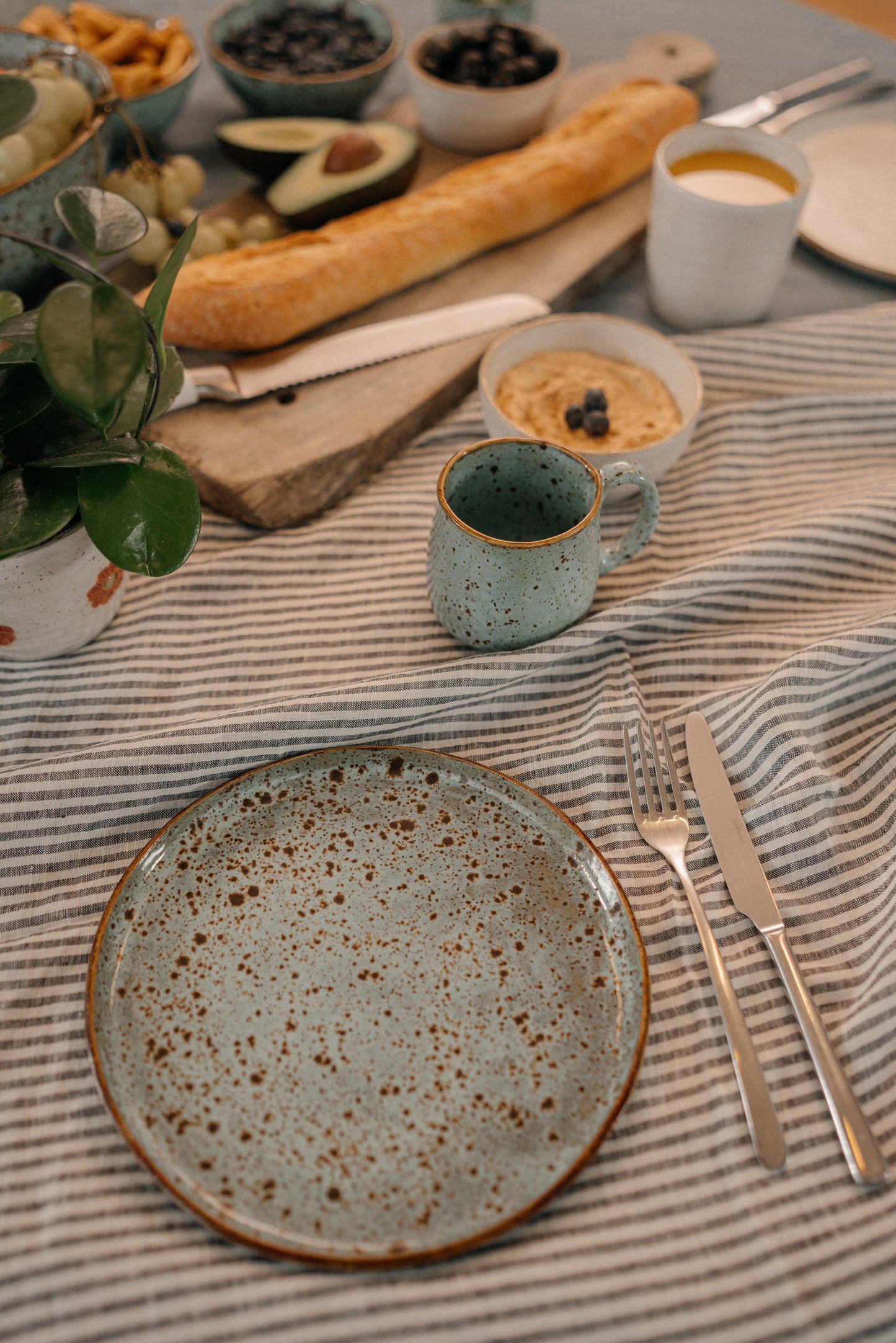 Keraminis puodelis „žemė“