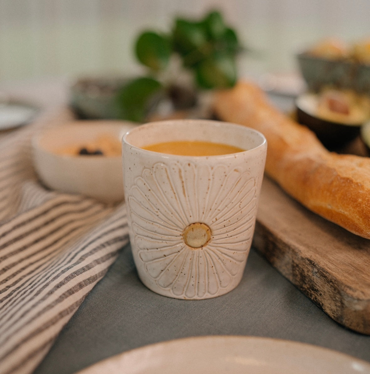 Ceramic mug "Daisy"